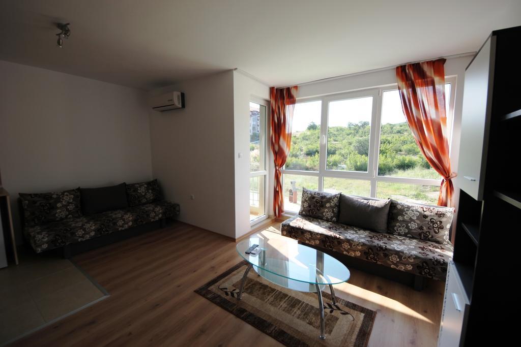 Menada Butterfly Apartment Sveti Vlas Rum bild