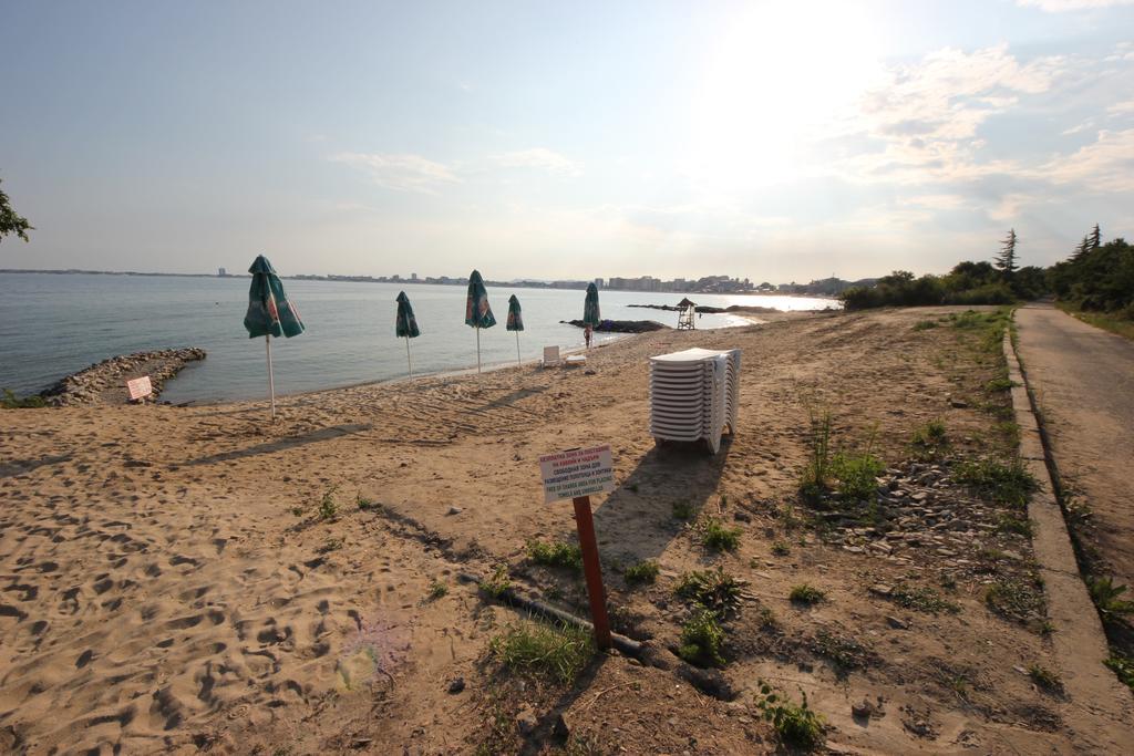 Menada Butterfly Apartment Sveti Vlas Exteriör bild