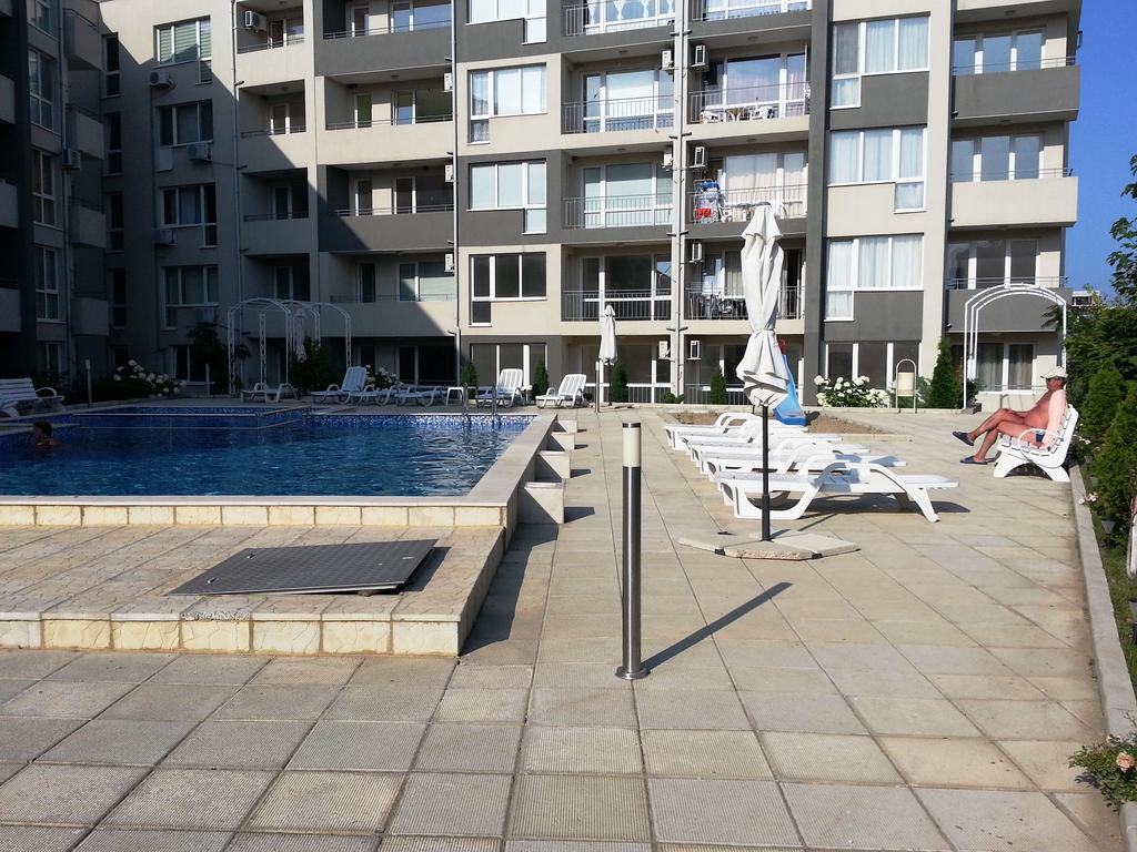 Menada Butterfly Apartment Sveti Vlas Exteriör bild